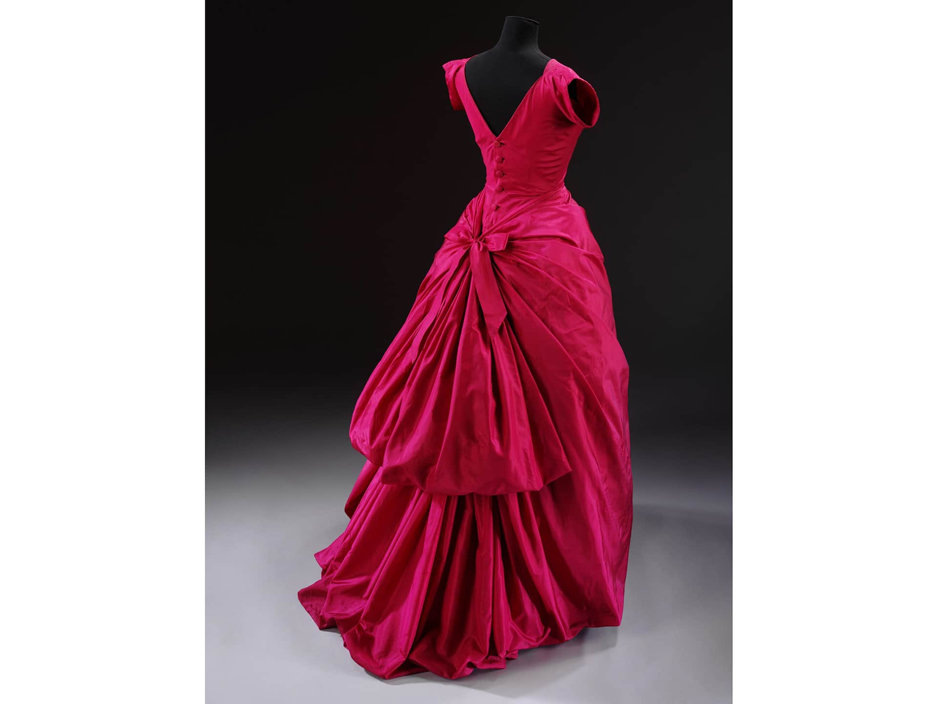 A rare chance to see gowns by Cristobal Balenciaga in new Paris